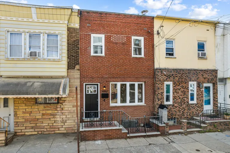 Fourth Street among its neighboring rowhouses